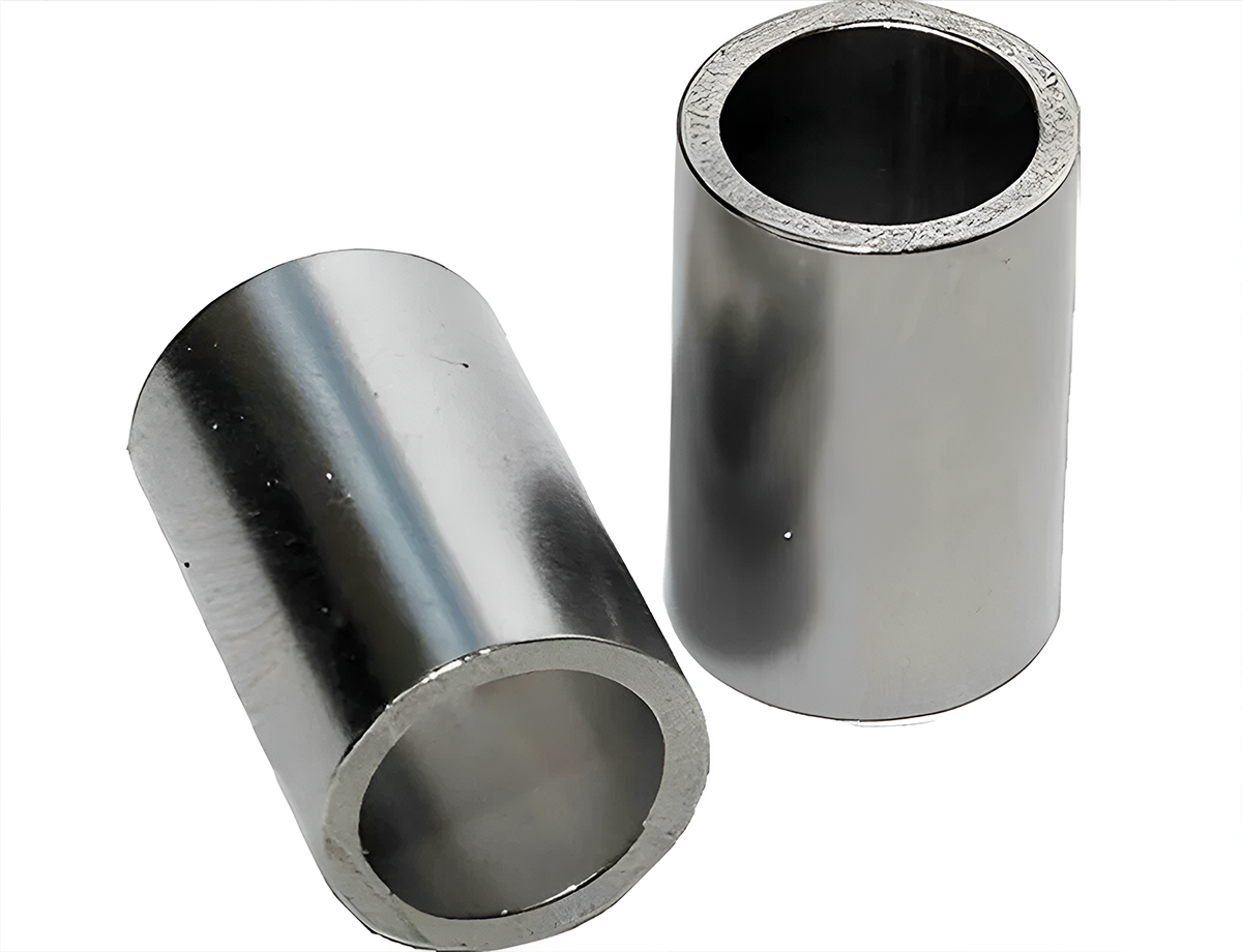 Металлоизделия под заказ (втулки, болты и др.)